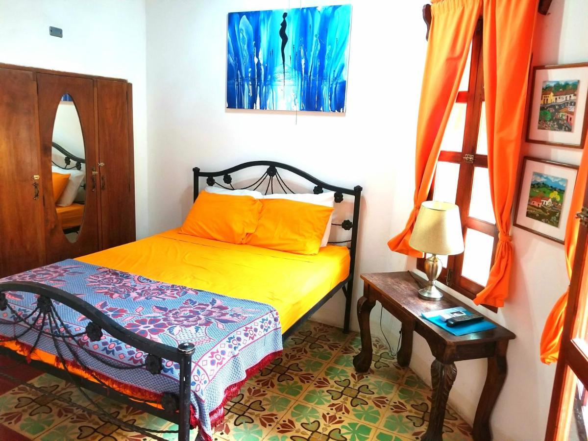 Bed and Breakfast Casa Del Agua Ґранада Номер фото